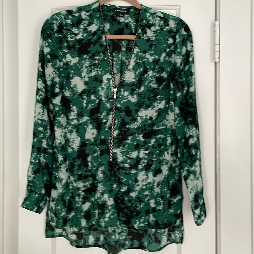 Trouvé xs zip top